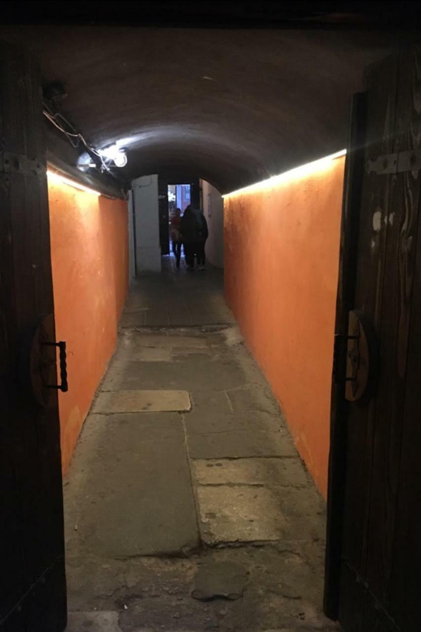 Уютная Квартира На Площади Рынок Lviv Dış mekan fotoğraf